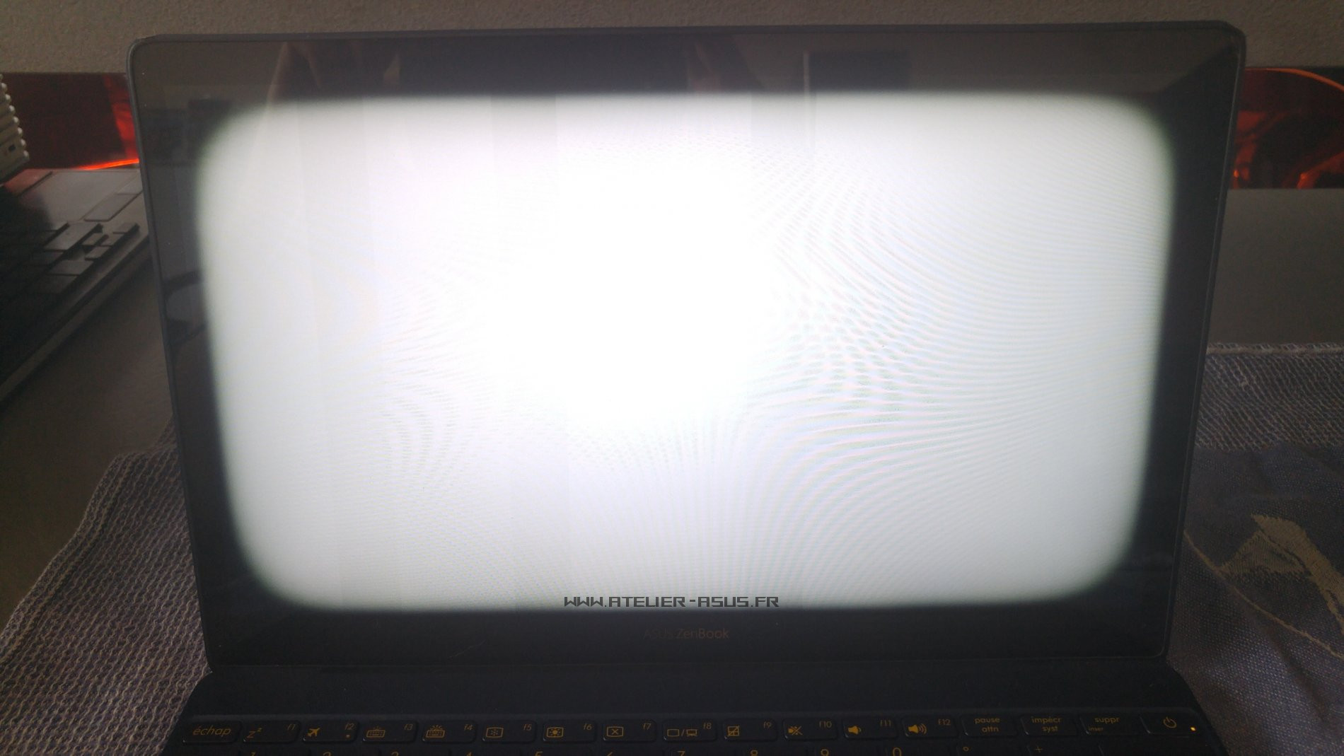 asus_screen.jpg